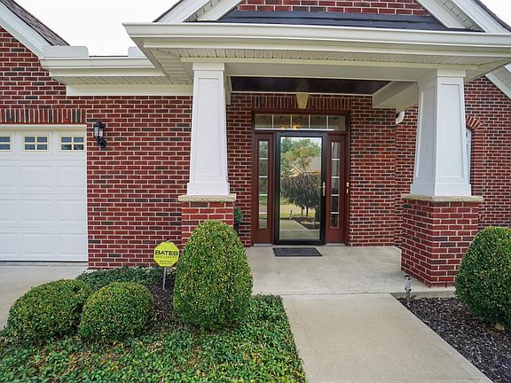 2nd image of 872 Forest Acres Dr