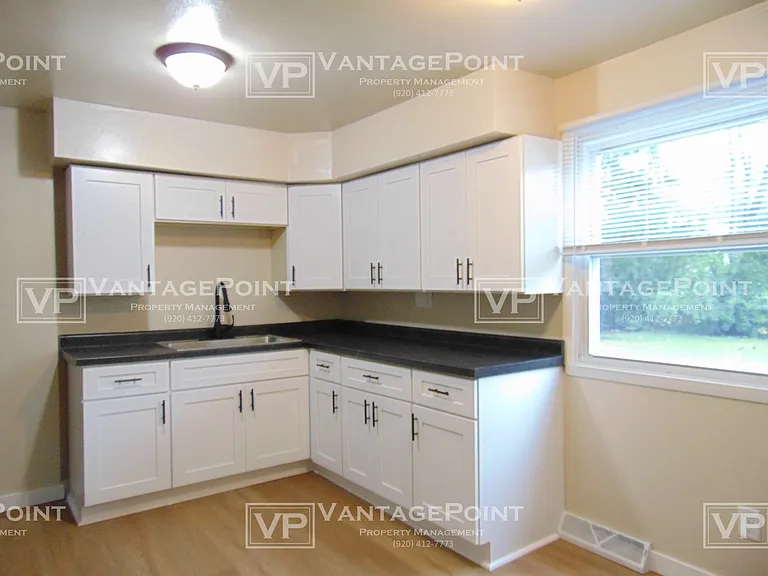 1109 Melissa St — Photo 6