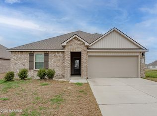 104 Still Lake Dr, Duson, LA 70529