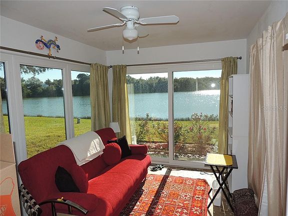 3rd image of 3490 Mainlands Blvd S #6