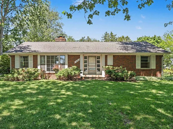4270 Shattuck Rd, Saginaw, MI 48603