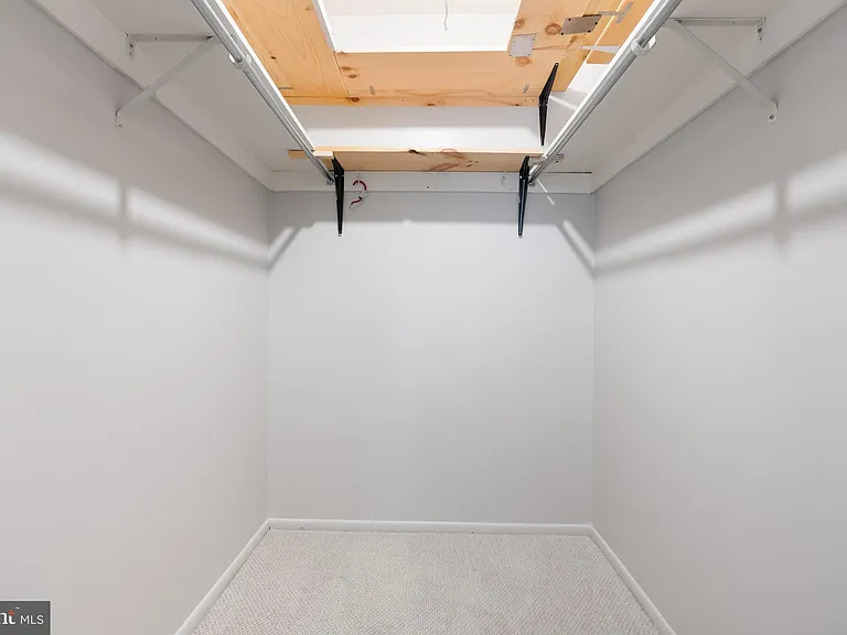 380 Delancey Pl #A — Photo 20