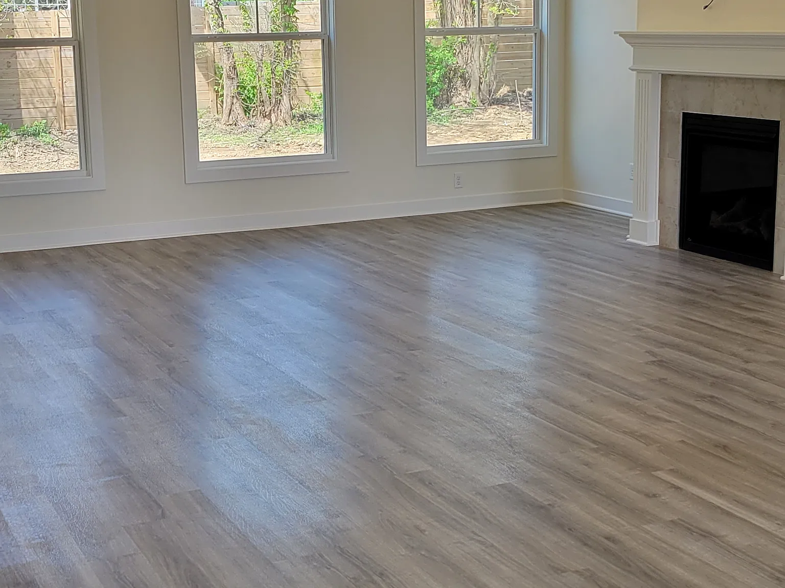 2500 Curran Dr — Photo 4