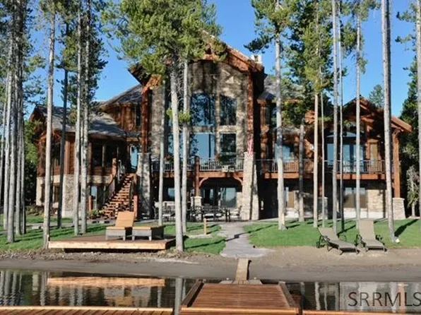 3655 Redtail St, Island Park, ID 83429