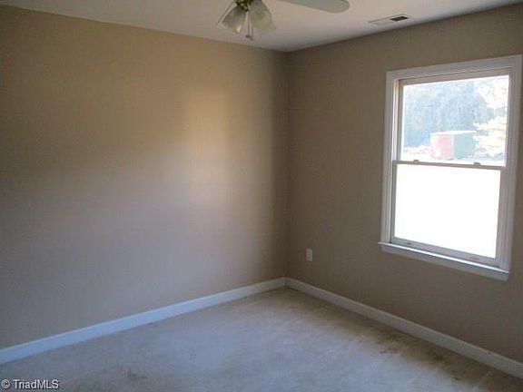 3rd image of 4897 Faye Valley Dr