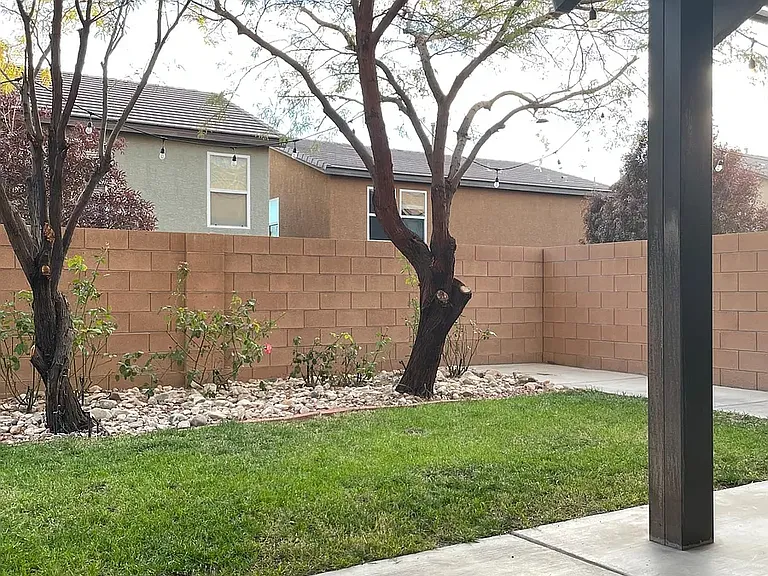 10639 Whiting Ave — Photo 27