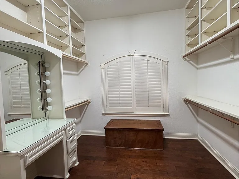 1710 Castlerock Dr — Photo 26