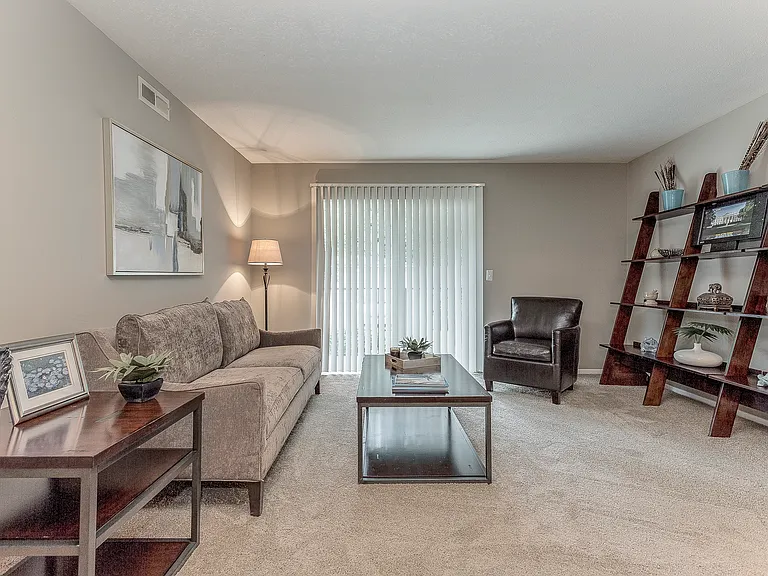The Summit Apartments — Photo 22