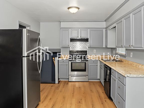 5th image of 5004 Rolling Hills Dr NW