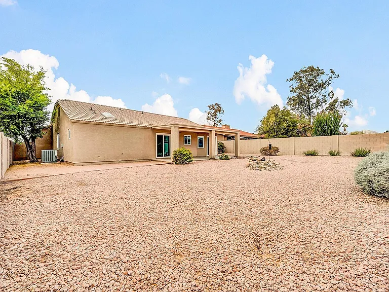 16916 E Alamosa Ave — Photo 23
