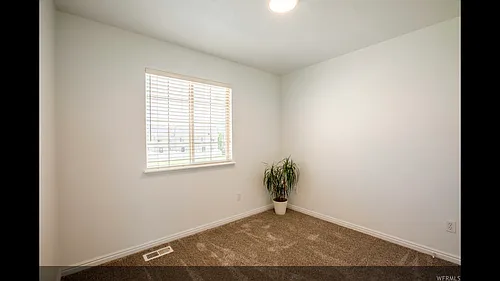 1069 S 1850 W Photo 1