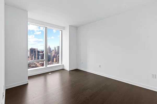 Rented by Nest Seekers International | media 27