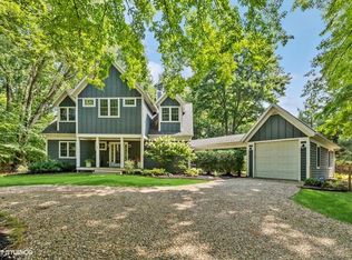 13885 Peach St, Three Oaks, MI 49128