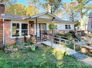 26 Ashe Rd, Candler, NC 28715