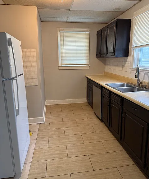 708 Highland St #1 — Photo 6