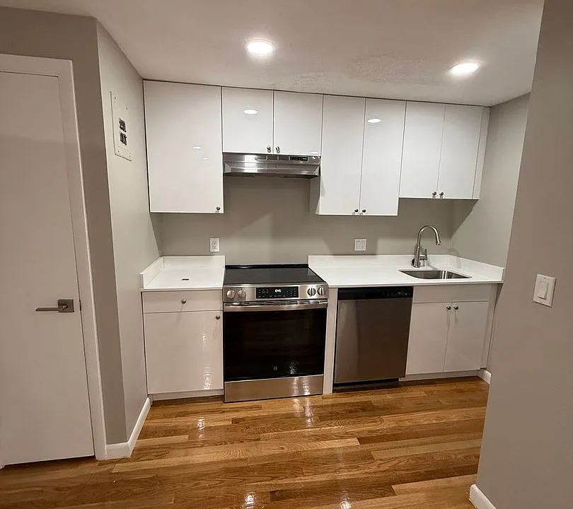 54 Evergreen St #39