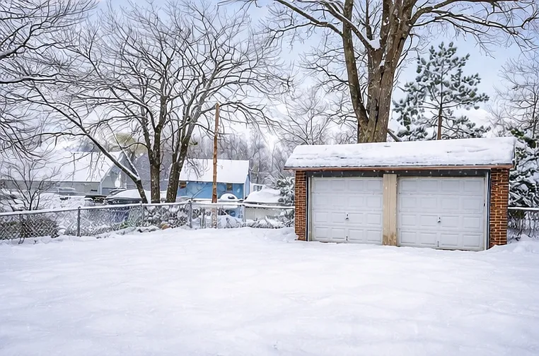 21007 Gardenview Dr — Photo 29