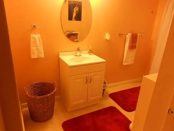 Full bathroom