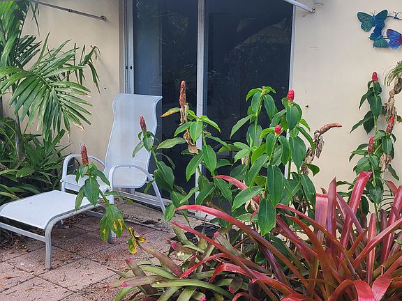 3rd image of 1568 Floranada Rd #C