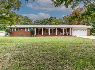 2261 Skyview Dr, Centerville, TN 37033