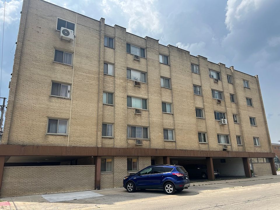 1st image of 7733 W Belmont Ave APT 301