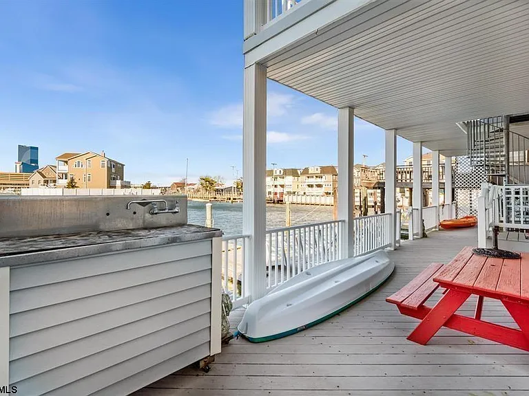513 Barrett Ave #A — Photo 35