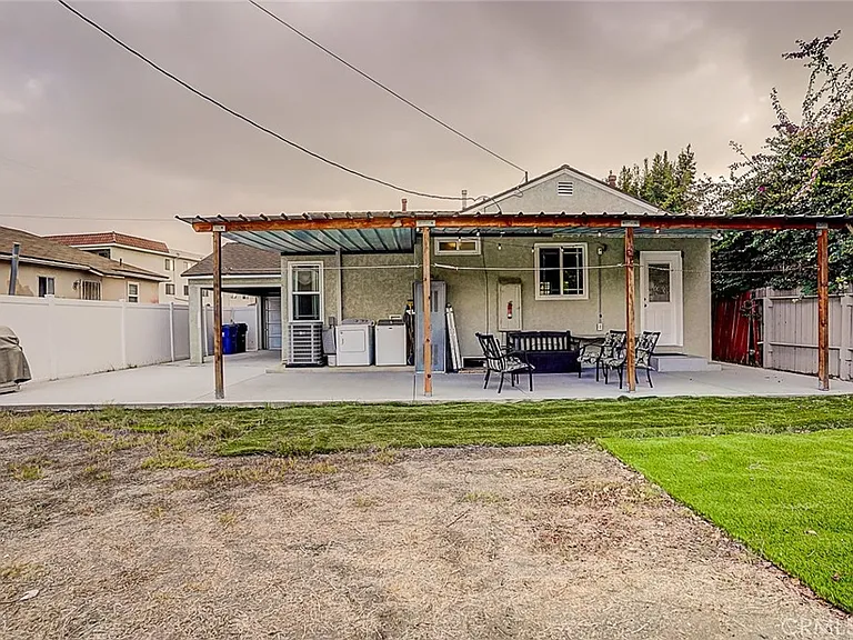 4909 W 117th St — Photo 56