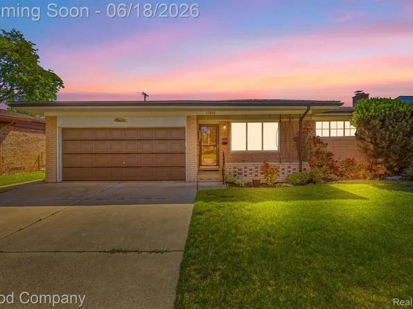32848 Rugby Dr, Warren, MI 48088