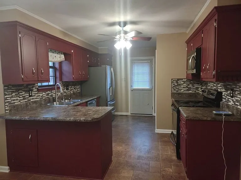 3309 Tate Rd — Photo 2