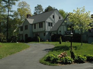 21 Surrey Ln, Topsfield, MA 01983