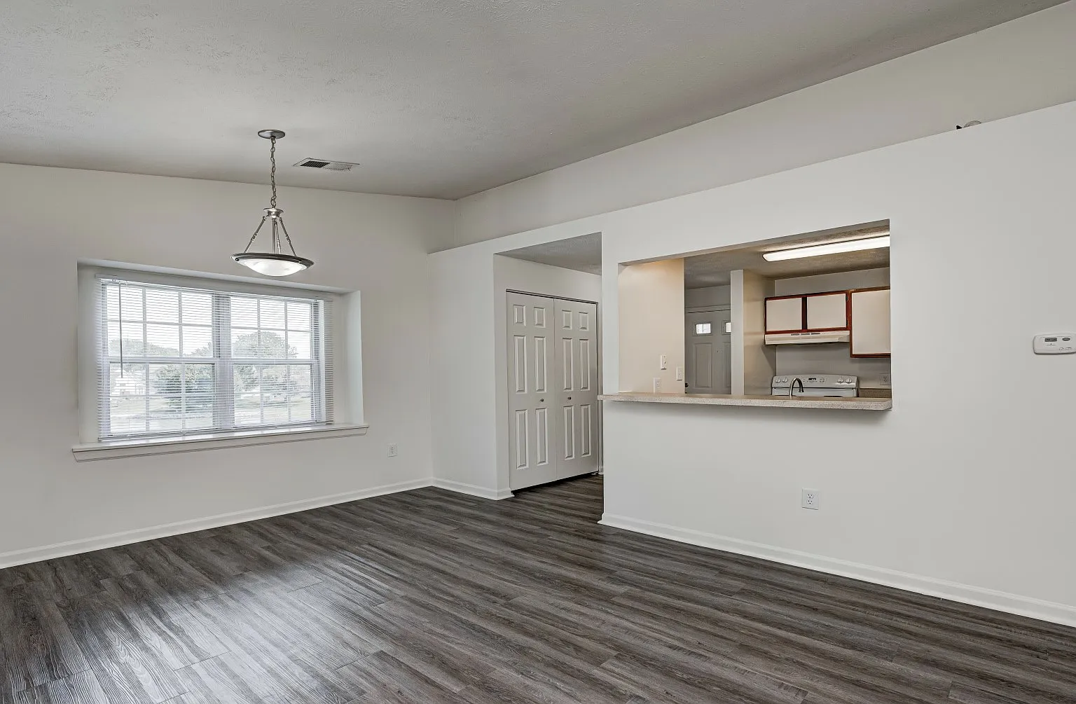 Bayshore Apartments — Photo 3