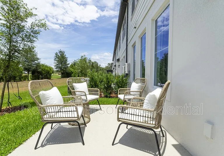 624 Benoi Dr — Photo 42