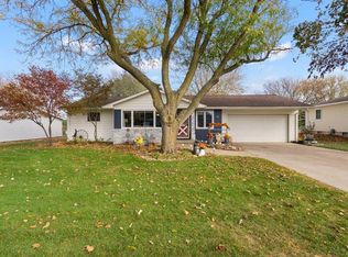 401 Ridgeway St, Denver, IA 50622