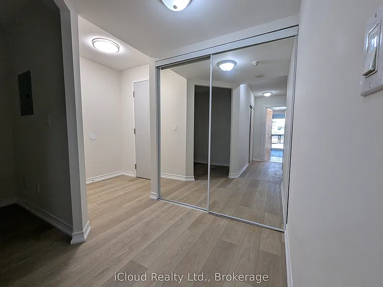 761 Bay St #702 — Photo 7