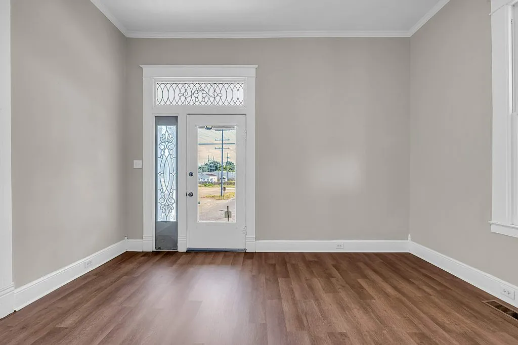 1425 College St — Photo 4