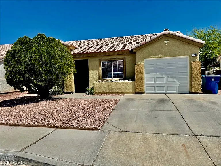 1708 Crystal Chimes Dr — Photo 1