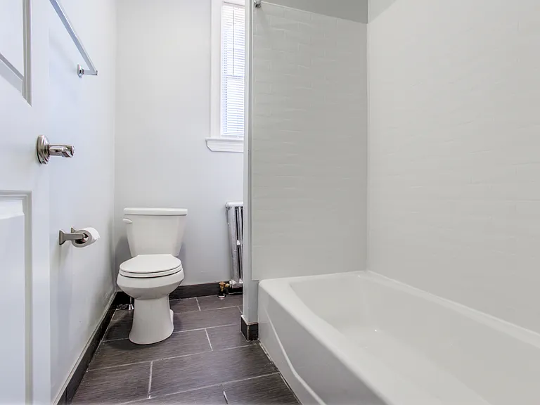 Campus Apartments — Photo 12