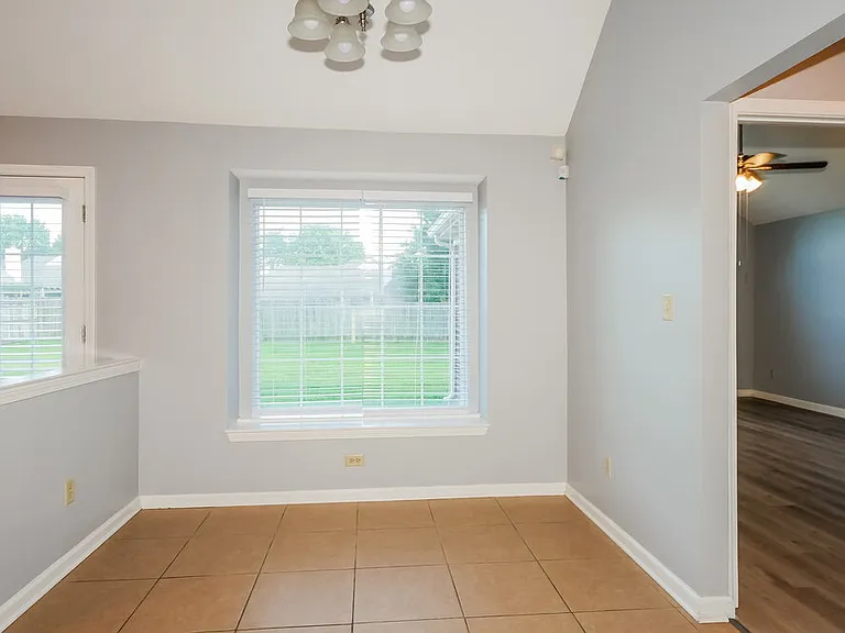 11203 Cashmere Wood Dr — Photo 8