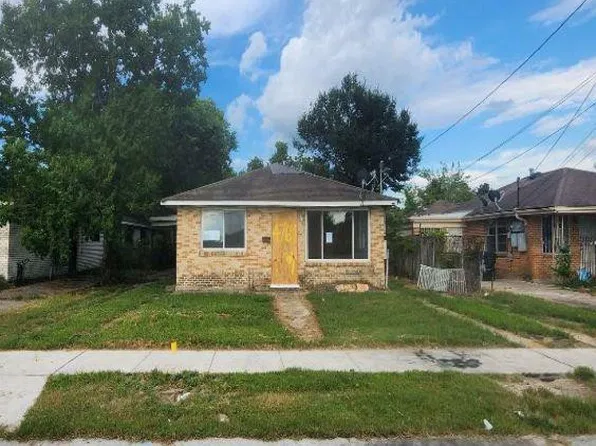 4769 Bonita Dr, New Orleans, LA 70126