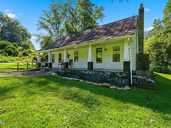 2nd image of 3851 Middle Wallens Creek Rd