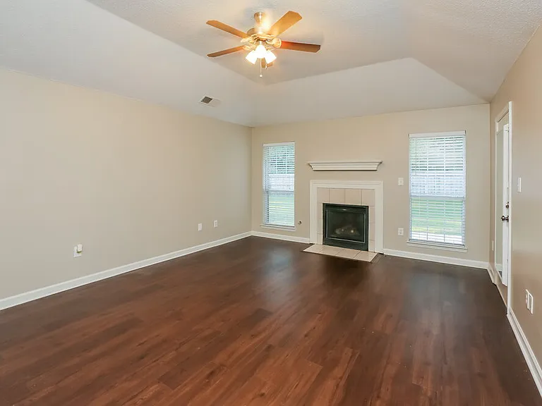 6205 Morgan Manor Cv — Photo 2
