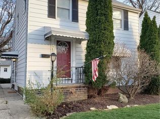 1043 Avondale Rd, South Euclid, OH 44121