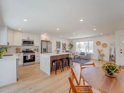 8896 Belfast Cir, San Diego, CA, 92126