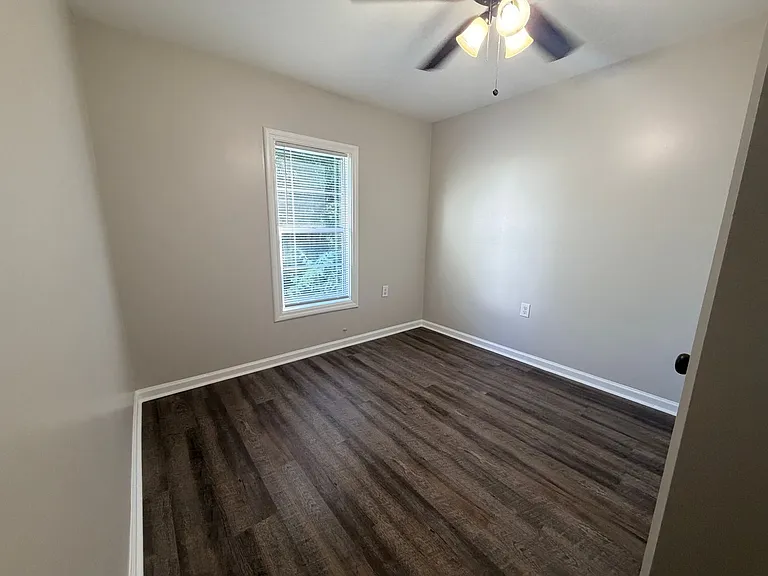 212 N Owens St — Photo 7