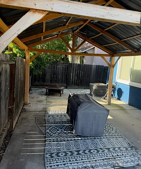 508 Lassen Way — Photo 12