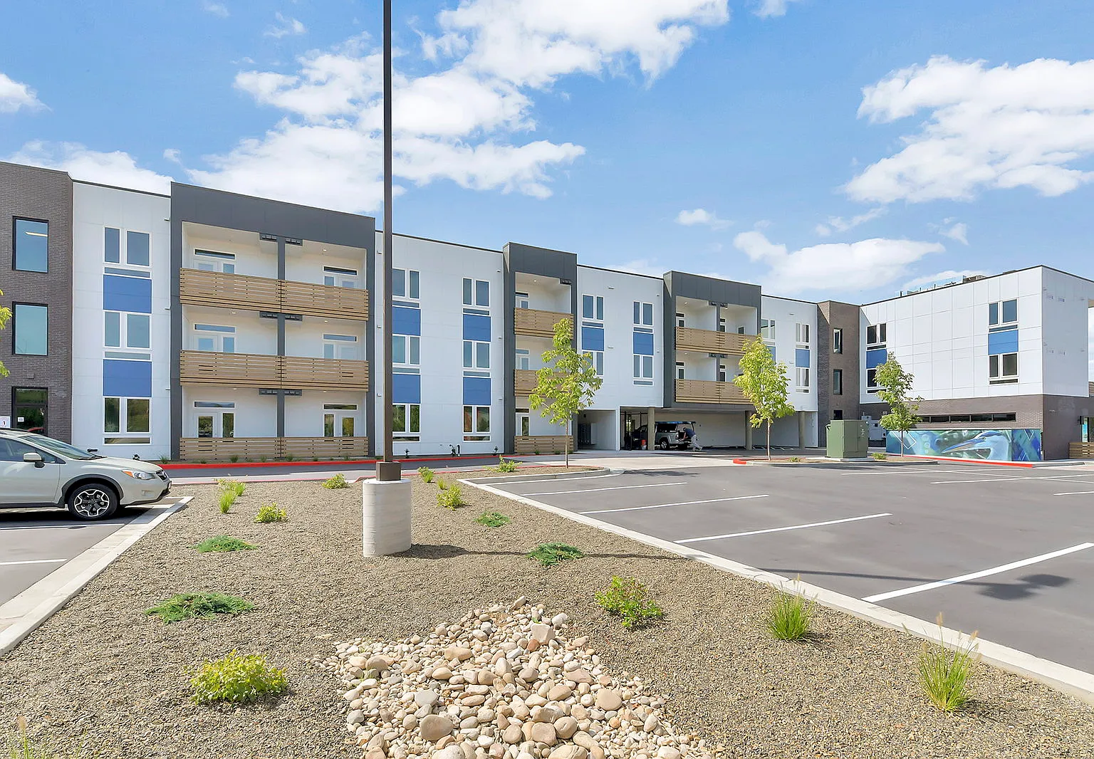 Parkway Apartments — Photo 3