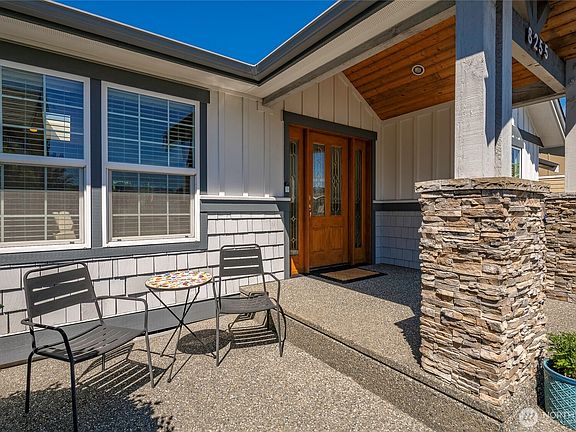 4th image of 8255 Snohomish Road