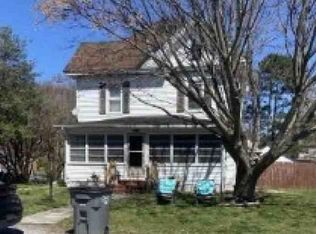 24283 Callen St, Parksley, VA 23421