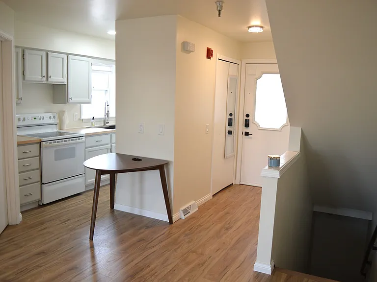 328 N Allen St #1 — Photo 8
