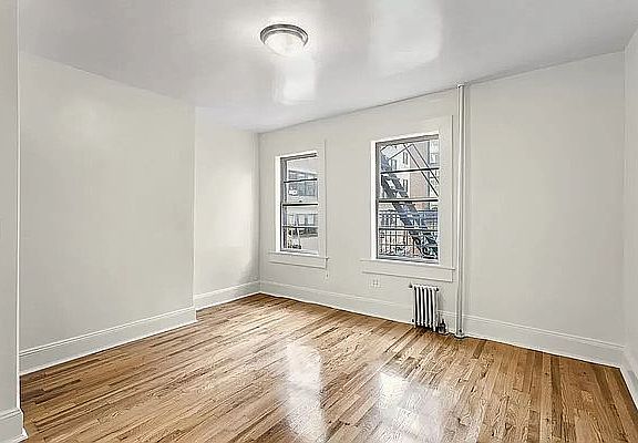 2nd image of 253 Bleecker St #3